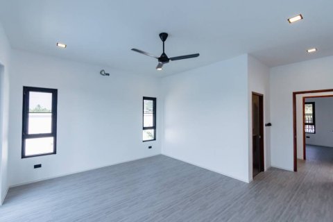 Chalet de 2 dormitorios en Pran Buri, Tailandia № 154516 - foto 10