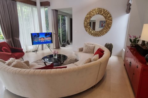 Haus in Bang Tao, Thailand 3 Schlafzimmer № 3542 - Foto 8