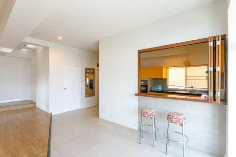 Condominio de 3 dormitorios en Bangkok, Tailandia № 65513 - foto 16