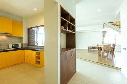 Condominio de 3 dormitorios en Bangkok, Tailandia № 65513 - foto 7