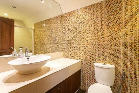 Condominio de 3 dormitorios en Bangkok, Tailandia № 65513 - foto 18