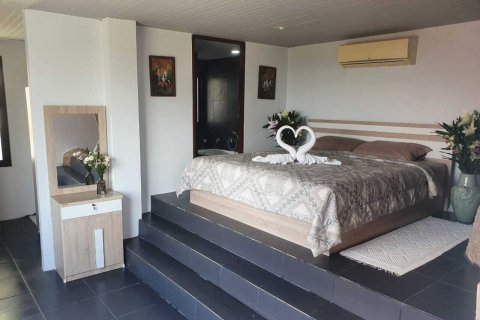 Chalet de 4 dormitorios en Ko Samui, Tailandia № 154932 - foto 7