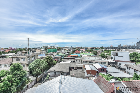 Adosado de 3 dormitorios en Bangkok, Tailandia № 189587 - foto 3