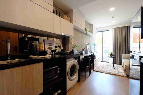 Condominio de 1 dormitorio en Bangkok, Tailandia № 208803 - foto 5