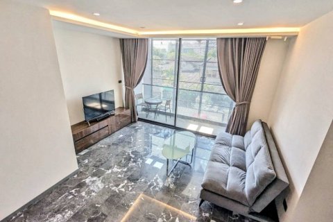 Condominio de 1 dormitorio en Khlong Toei, Bangkok, Tailandia № 116957 - foto 2
