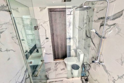 Condominio de 1 dormitorio en Khlong Toei, Bangkok, Tailandia № 116957 - foto 10