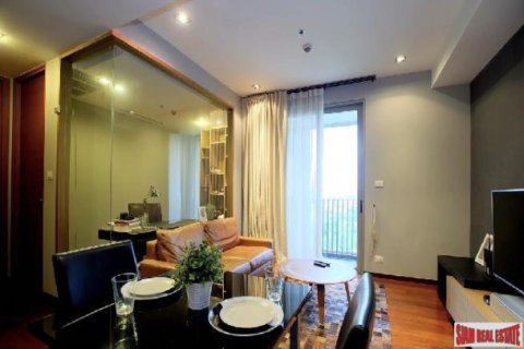 Apartamento de 2 dormitorios en Bangkok, Tailandia № 203179 - foto 3