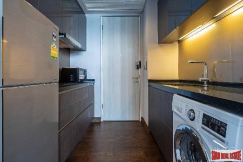Apartamento de 2 dormitorios en Bangkok, Tailandia № 203182 - foto 2