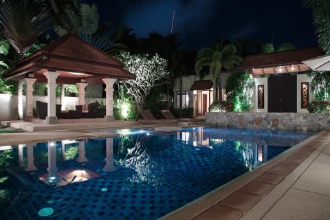 Casa de 5 dormitorios en Bang Tao, Tailandia № 3251 - foto 16