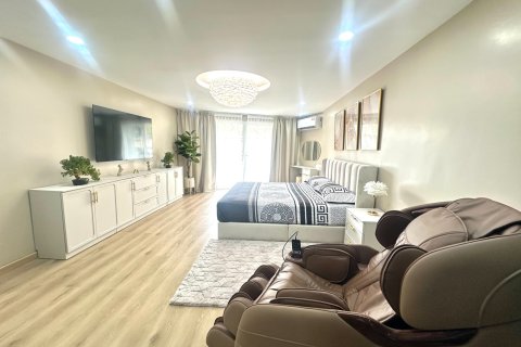 Apartamento de 2 dormitorios en Pattaya, Tailandia № 209817 - foto 10