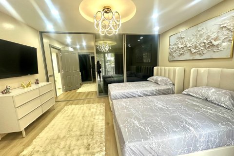 Apartamento de 2 dormitorios en Pattaya, Tailandia № 209817 - foto 19