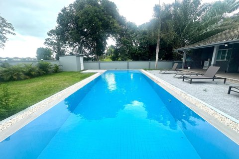 Casa de 3 dormitorios en Pattaya, Tailandia № 209818 - foto 8