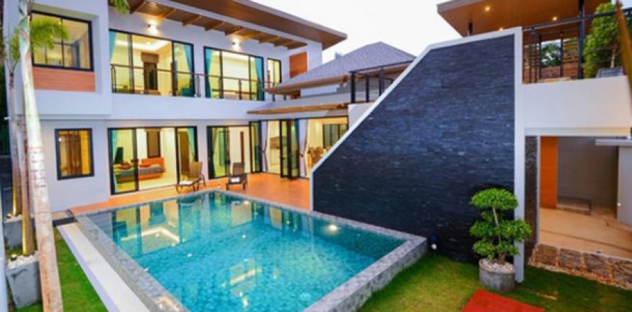 Villa in Rawai, Thailand 3 bedrooms № 194482