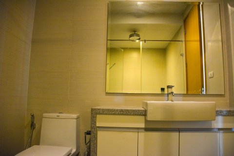 Condominio de 2 dormitorios en Bangkok, Tailandia № 66511 - foto 18