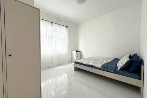 Casa de 3 dormitorios en Pattaya, Tailandia № 117009 - foto 11