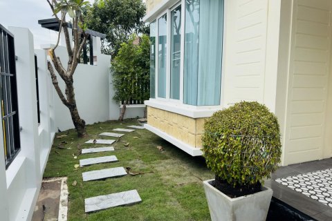 Casa de 3 dormitorios en Pattaya, Tailandia № 117005 - foto 18