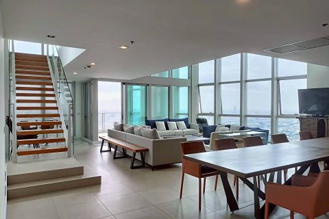 Penthouse à Bangkok, Thaïlande 3 chambres № 181158