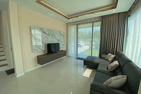 Chalet de 3 dormitorios en Hua Hin, Tailandia № 168641 - foto 10