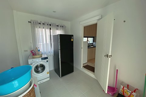 Chalet de 3 dormitorios en Hua Hin, Tailandia № 168641 - foto 18