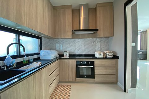 Chalet de 3 dormitorios en Hua Hin, Tailandia № 168641 - foto 19