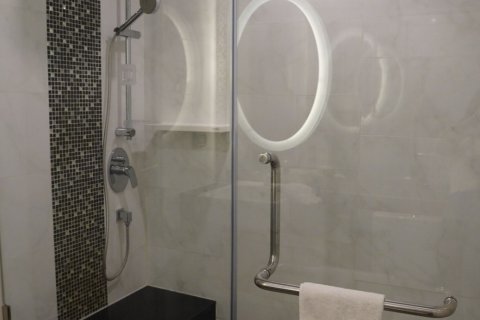 Estudio en el condominio en Watthana, Bangkok, Tailandia № 153208 - foto 18