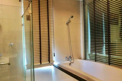 Condominio de 2 dormitorios en Pathum Wan, Bangkok, Tailandia № 133889 - foto 7