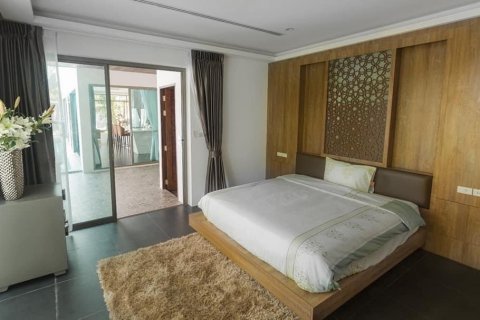 Chalet de 3 dormitorios en Rawai, Tailandia № 133890 - foto 6