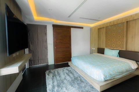 Chalet de 3 dormitorios en Rawai, Tailandia № 133890 - foto 8