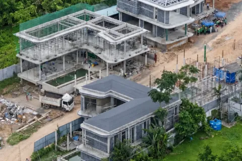 Chalet de 5 dormitorios en Phuket, Tailandia № 201437 - foto 15