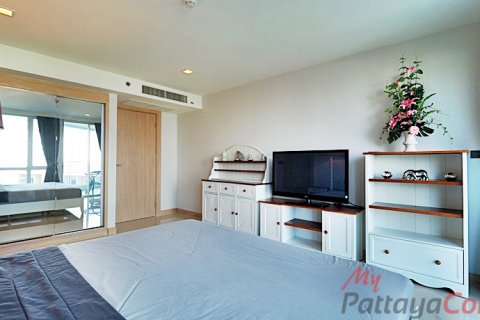Condo in Bang Lamung, Thailand, 2 bedrooms № 176763 - photo 8