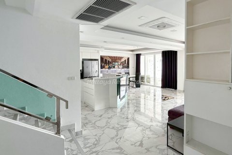 Condo à Bang Lamung, Thaïlande, 2 chambres  № 176761 - photo 3