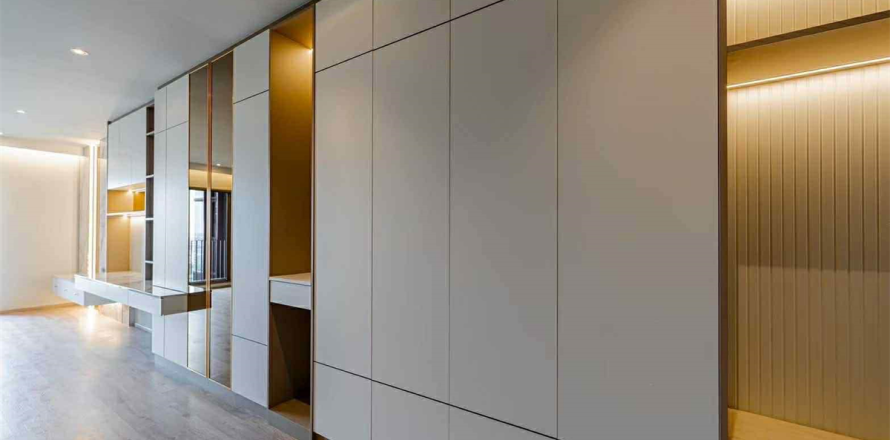 Condominio de 2 dormitorios en Bangkok, Tailandia № 186780