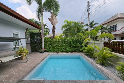 Casa de 3 dormitorios en Pattaya, Tailandia № 166999 - foto 4