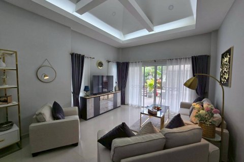 Casa de 3 dormitorios en Pattaya, Tailandia № 166999 - foto 14