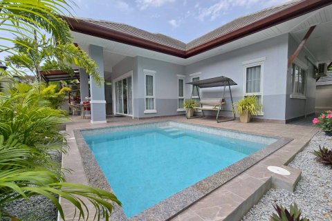 Casa de 3 dormitorios en Pattaya, Tailandia № 166999 - foto 6