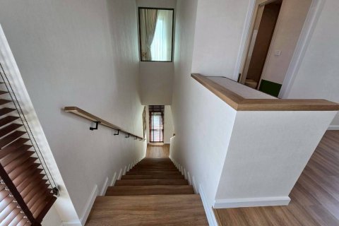 Casa de 4 dormitorios en Chon Buri, Tailandia № 166997 - foto 17