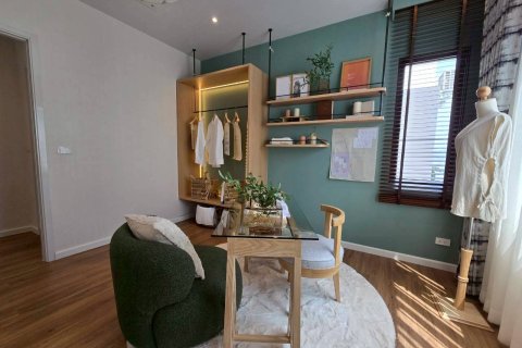 Casa de 4 dormitorios en Chon Buri, Tailandia № 166997 - foto 14