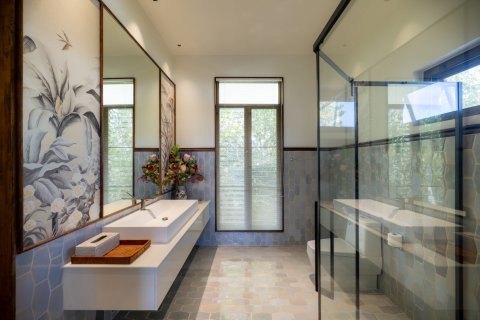 Chalet de 5 dormitorios en Saraphi, Tailandia № 163313 - foto 6