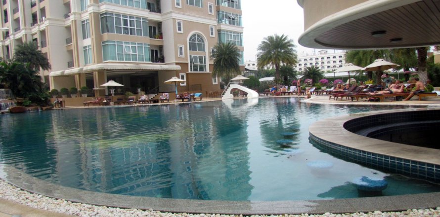 Estudio en el condominio en Pattaya, Tailandia № 204057