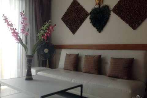 Estudio en el condominio en Pattaya, Tailandia № 204060 - foto 2