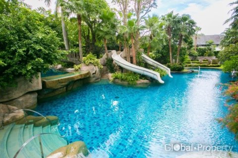 Condominio de 2 dormitorios en Pattaya, Tailandia № 146583 - foto 11