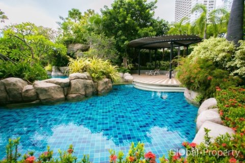 Condominio de 2 dormitorios en Pattaya, Tailandia № 146583 - foto 13