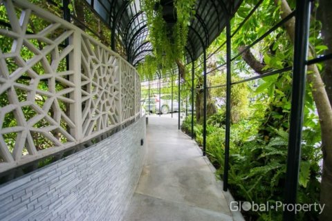 Condominio de 2 dormitorios en Pattaya, Tailandia № 146583 - foto 4