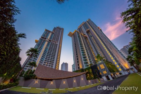 Condominio de 2 dormitorios en Pattaya, Tailandia № 146583