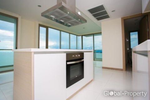 Condominio de 2 dormitorios en Pattaya, Tailandia № 146583 - foto 30