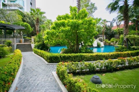 Condominio de 2 dormitorios en Pattaya, Tailandia № 146583 - foto 17