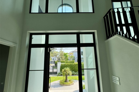 Casa de 5 dormitorios en Bangkok, Tailandia № 189347 - foto 4