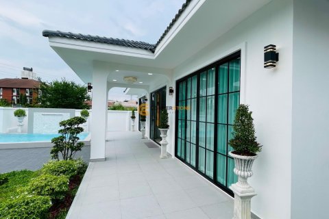 Estudio en Pattaya, Tailandia № 146519 - foto 29
