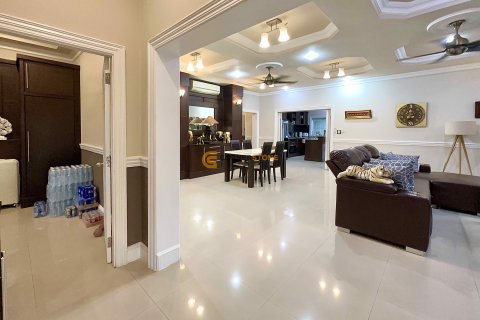 Estudio en Pattaya, Tailandia № 146517 - foto 11