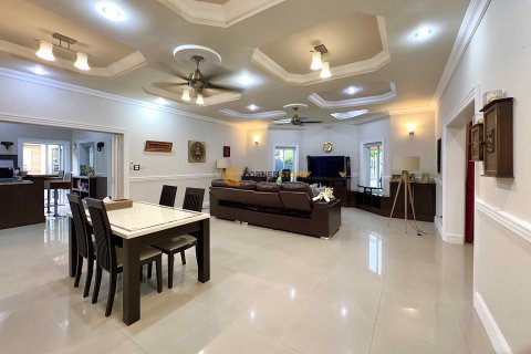 Estudio en Pattaya, Tailandia № 146517 - foto 15